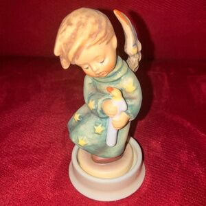 Goebel Hummel "Heavenly Angel" Figurine
